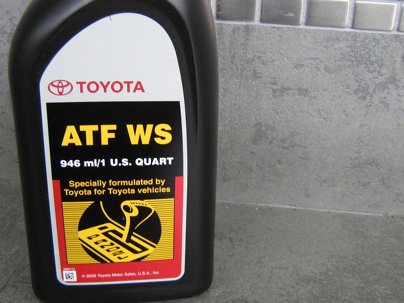 Масло в тойоту 2009. Toyota ATF WS Fluid. Toyota ATF Fluid t-IV. Toyota Genuine ATF WS. Toyota ATF CVT 1l.